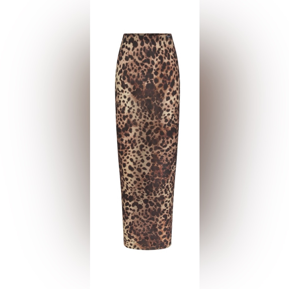 NWT/IN HAND/ - DOLCE & GABBANA X SKIMS MILKY SHEER LONG SKIRT / SMALL